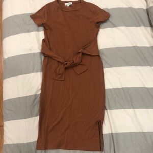 Amour Vert Brown Midi Dress